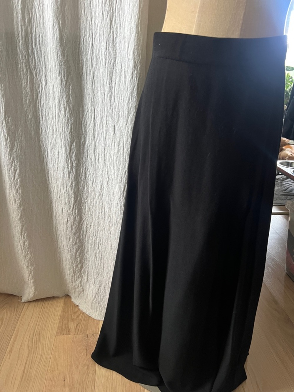Massimo Dutti Black Maxi Skirt - Flowing A-Line Silhouette